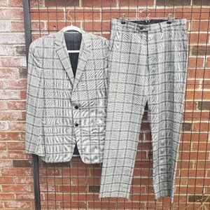 Original Versace- Single Breasted- 2 piece Suit- size M.